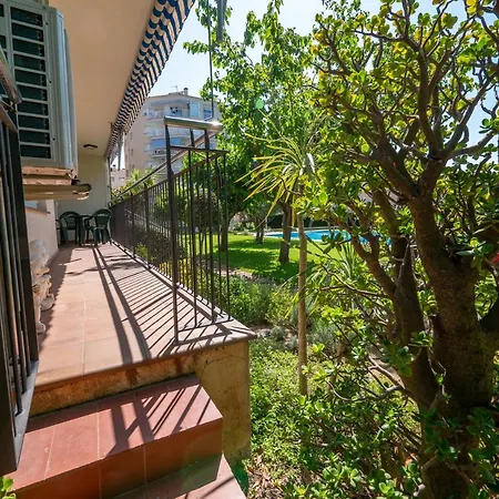 Apartmán Homeholidaysrentals Space *